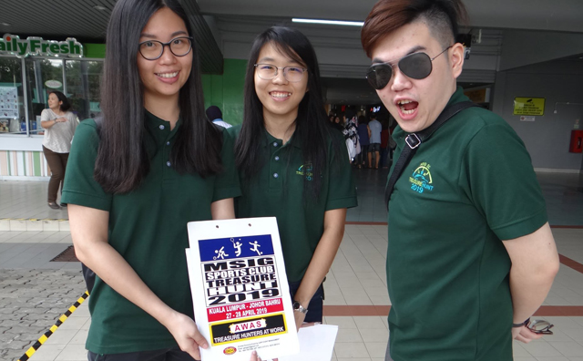 Corporate car treasure hunt team building activity in Malaysia